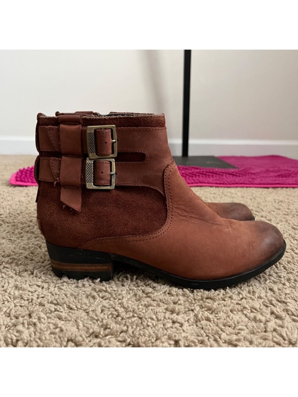 SOREL Lolla Waterproof Leather Ankle Booties in Buffalo Brown Size 7.5